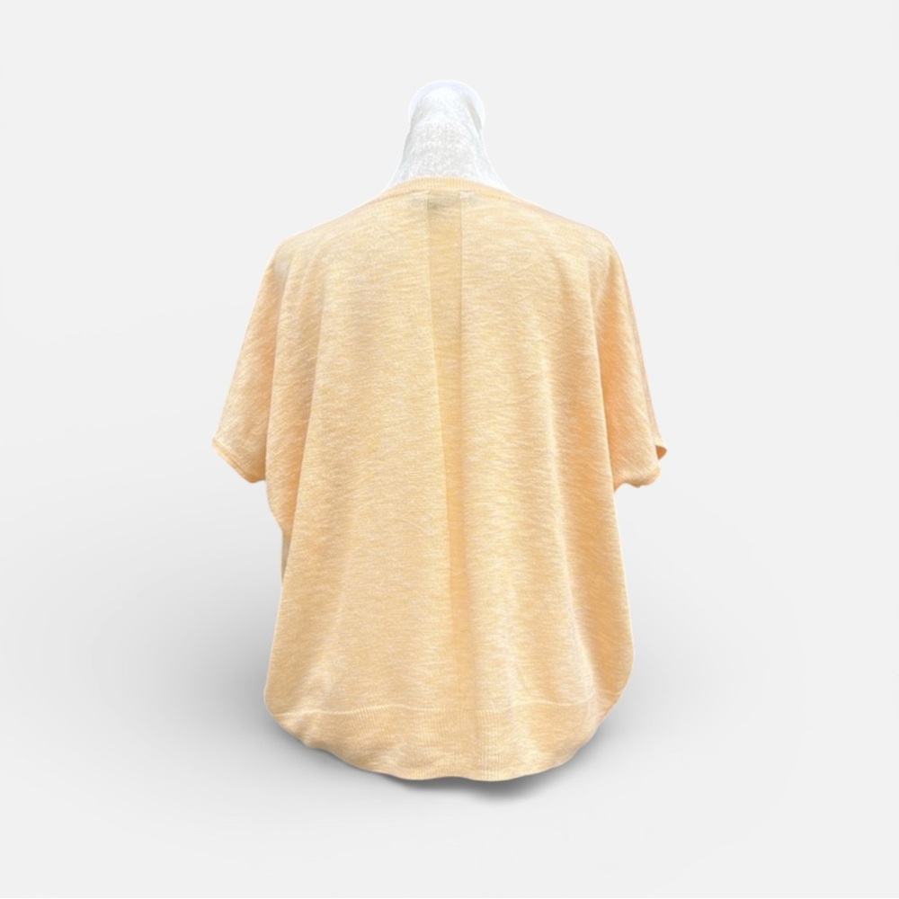 Ellen Tracy Round Neck Dolman Short Sleeve Blouse in Golden Peach Size Medium - Picture 3 of 8